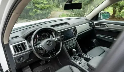 VOLKSWAGEN Atlas 