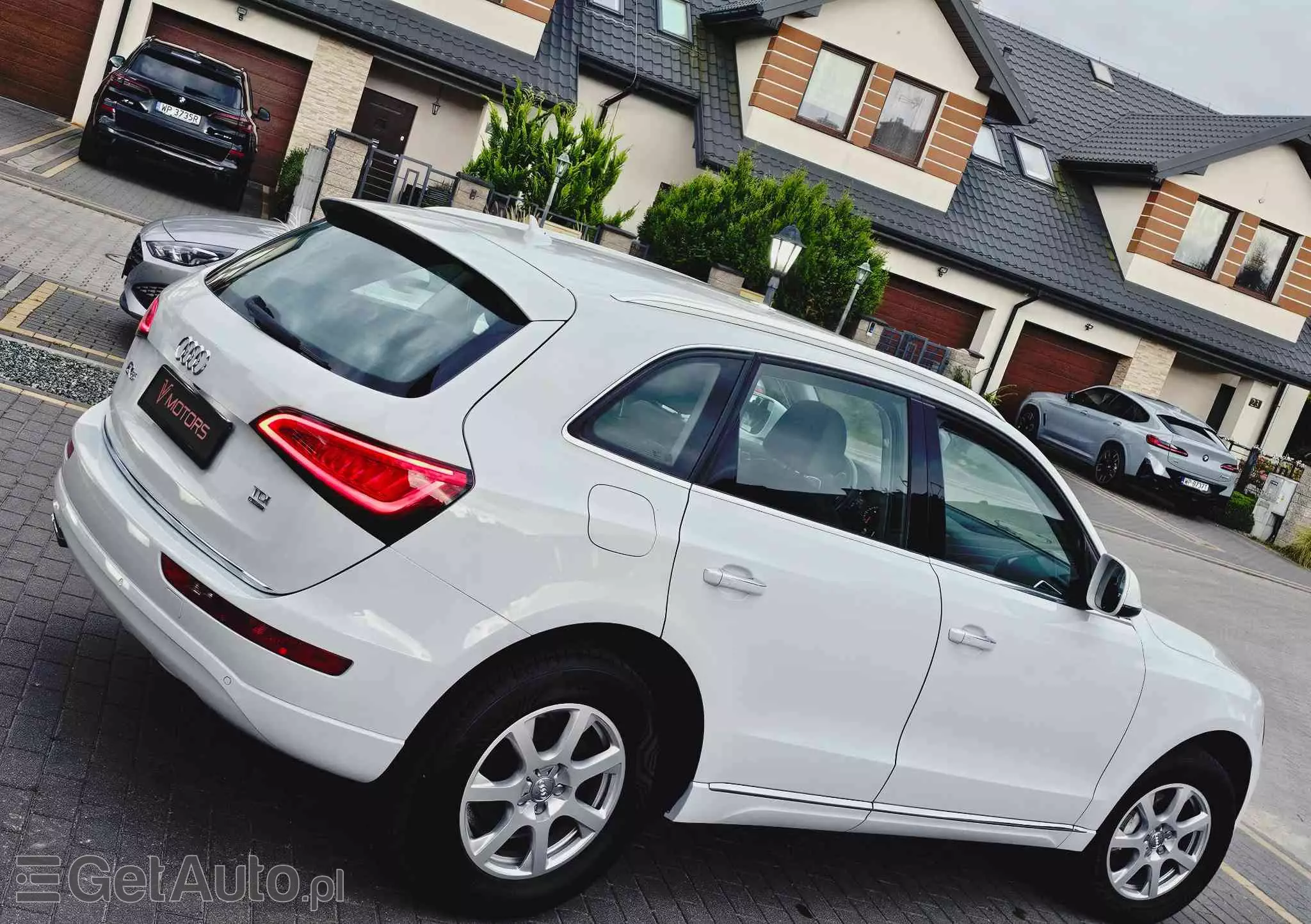 AUDI Q5 2.0 TDI quattro (clean diesel)