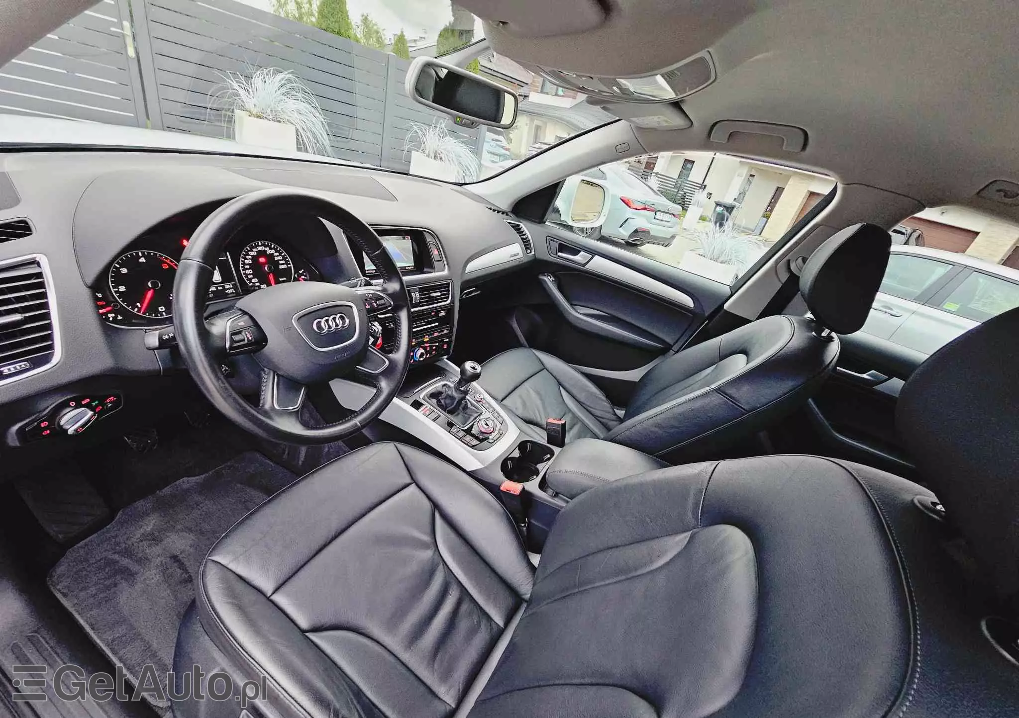 AUDI Q5 2.0 TDI quattro (clean diesel)