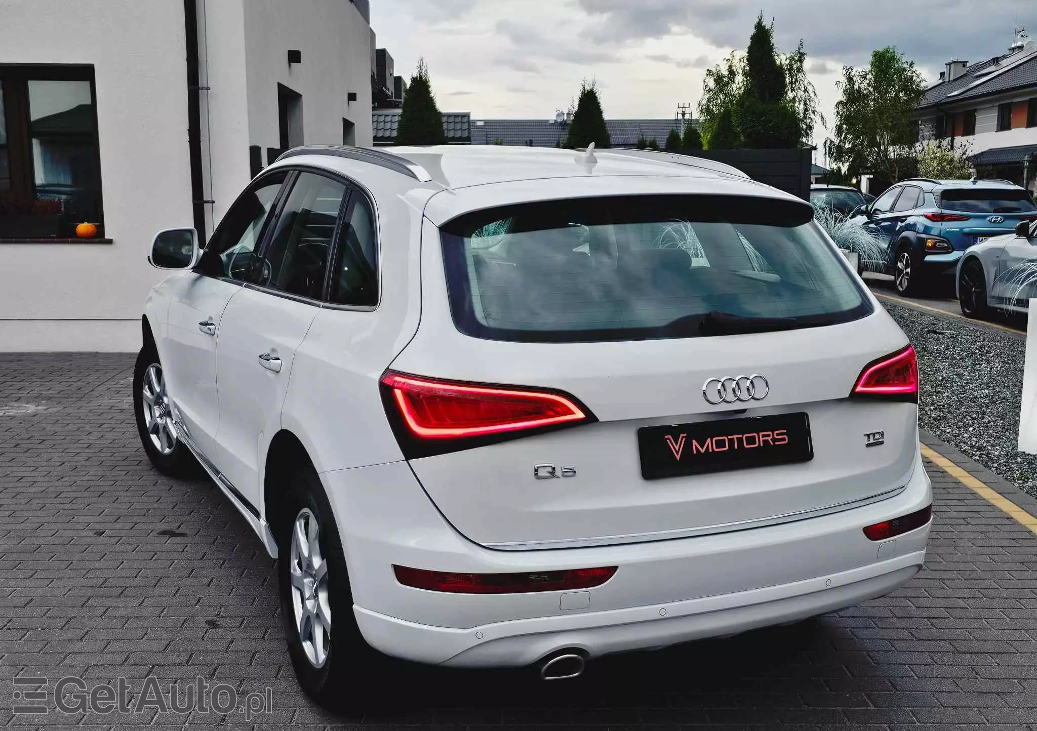 AUDI Q5 2.0 TDI quattro (clean diesel)