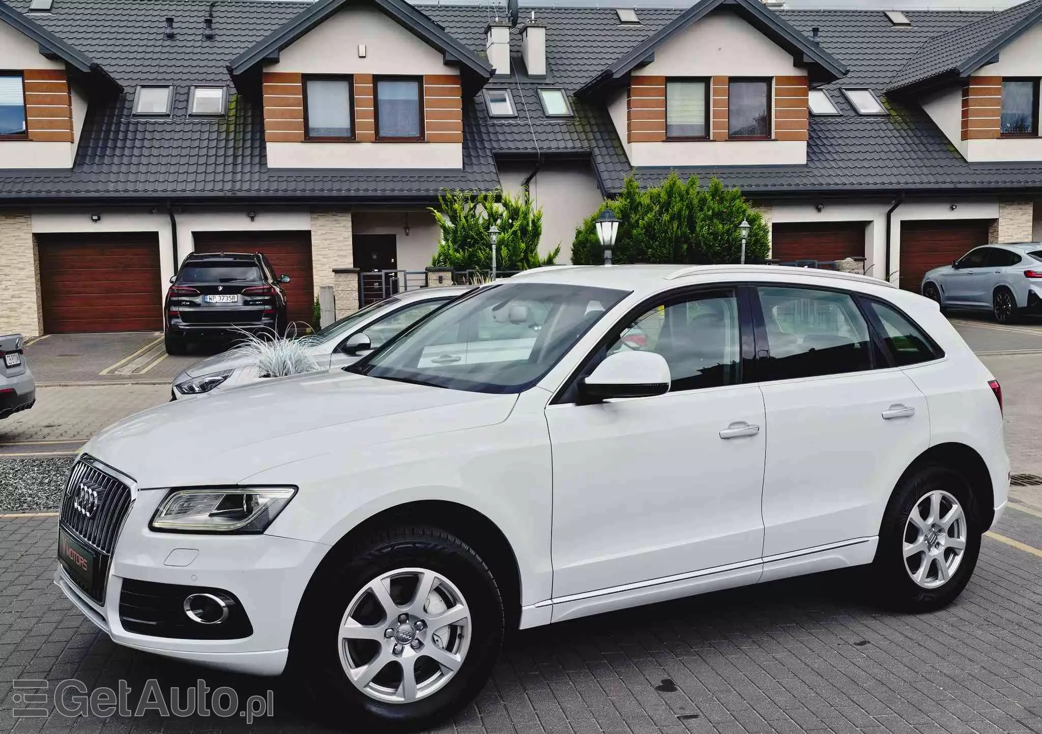 AUDI Q5 2.0 TDI quattro (clean diesel)