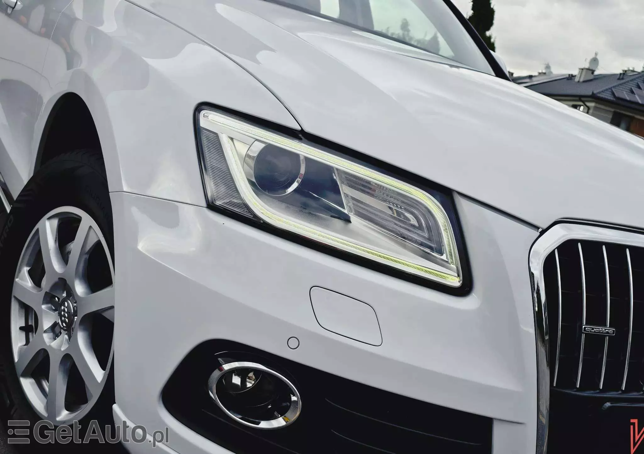 AUDI Q5 2.0 TDI quattro (clean diesel)