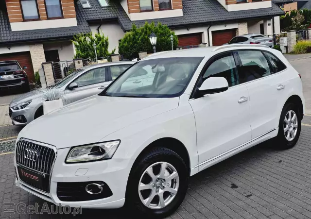 AUDI Q5 2.0 TDI quattro (clean diesel)