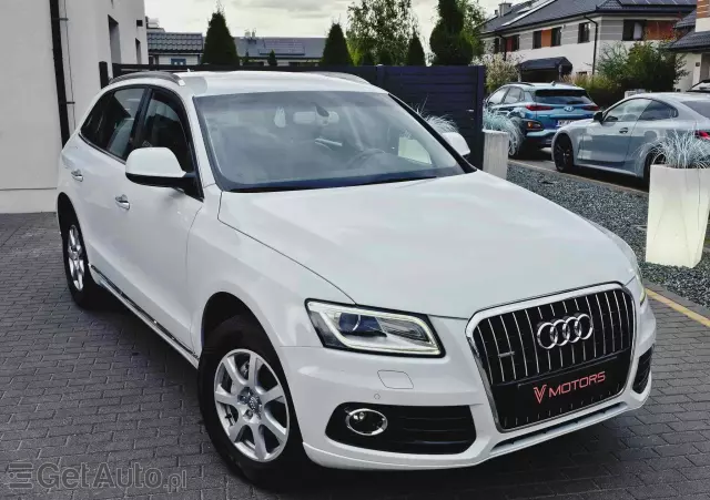 AUDI Q5 2.0 TDI quattro (clean diesel)