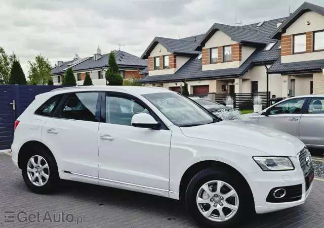 AUDI Q5 2.0 TDI quattro (clean diesel)