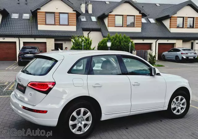 AUDI Q5 2.0 TDI quattro (clean diesel)