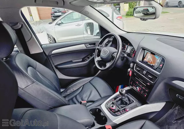 AUDI Q5 2.0 TDI quattro (clean diesel)