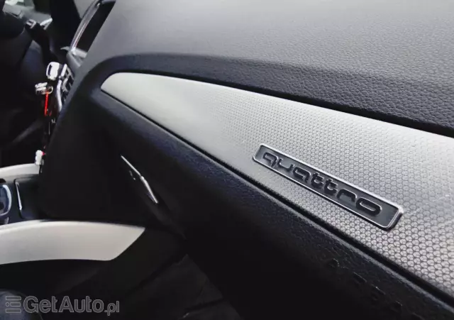 AUDI Q5 2.0 TDI quattro (clean diesel)