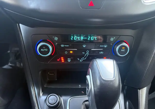 FORD Focus 1.0 EcoBoost Platinium X ASS PowerShift