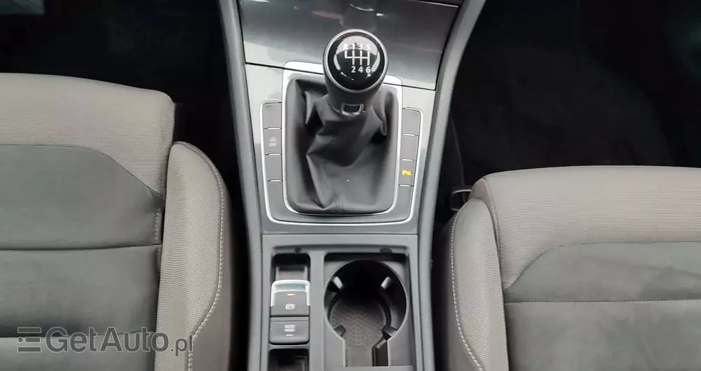 VOLKSWAGEN Golf VII 1.5 TSI BMT Comfortline