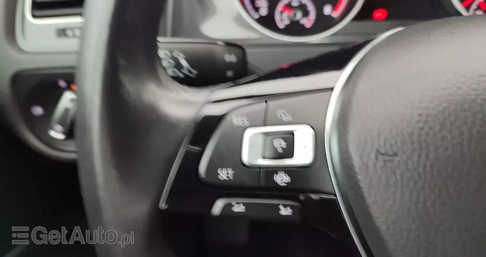 VOLKSWAGEN Golf VII 1.5 TSI BMT Comfortline