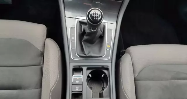 VOLKSWAGEN Golf VII 1.5 TSI BMT Comfortline