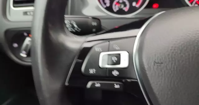 VOLKSWAGEN Golf VII 1.5 TSI BMT Comfortline