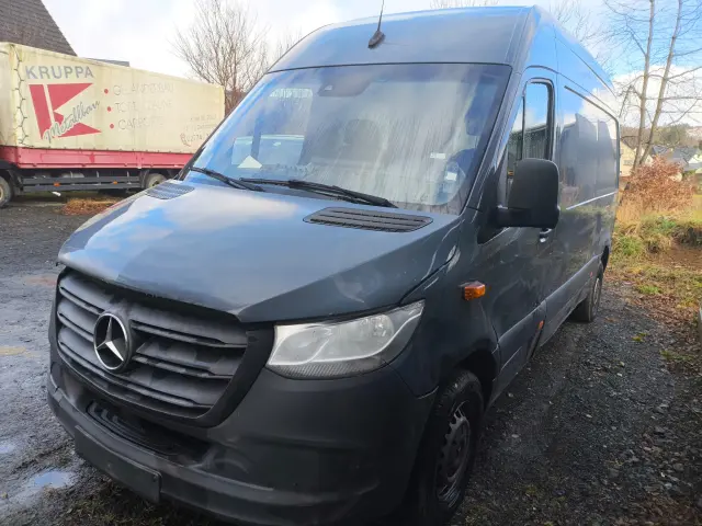MERCEDES-BENZ Sprinter 