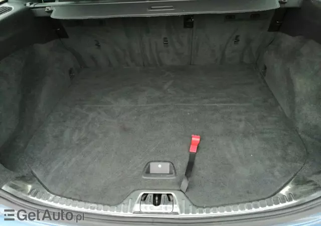 VOLVO V60 D2 Momentum