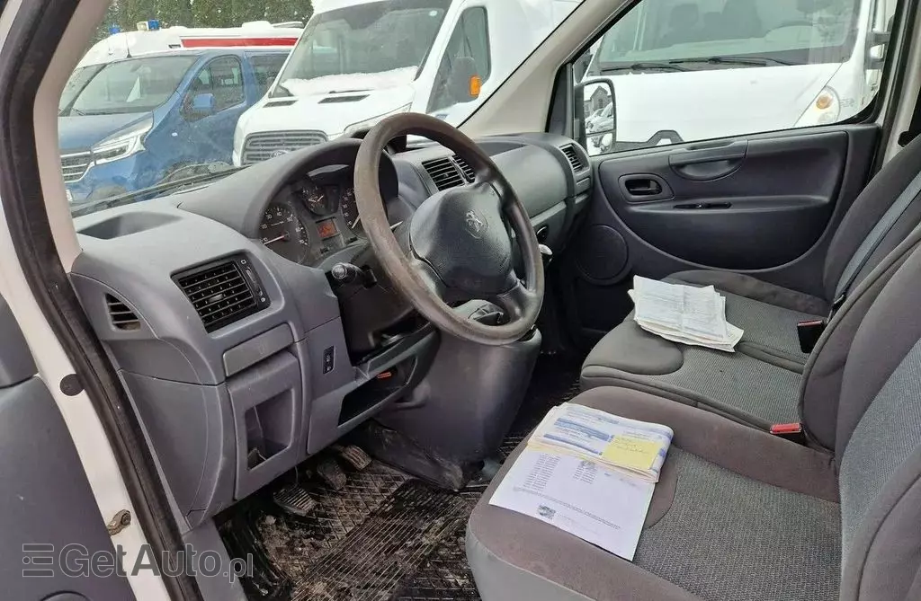 PEUGEOT Expert 