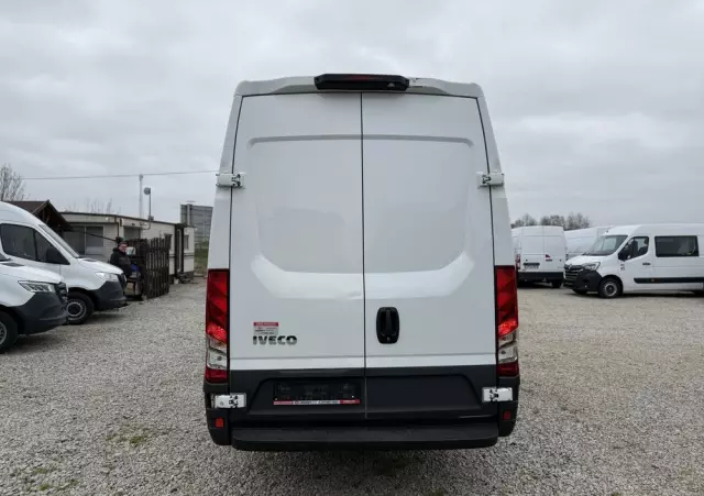 IVECO 2021/Daily 35-140 A8V/MAXI/ Automat Hi-Matic/full LED reflektory/Klima/PDC/tempomat/fotel comfort 
