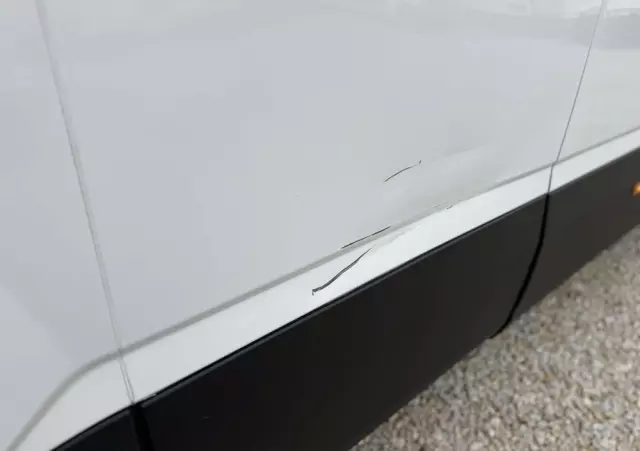 IVECO 2021/Daily 35-140 A8V/MAXI/ Automat Hi-Matic/full LED reflektory/Klima/PDC/tempomat/fotel comfort 