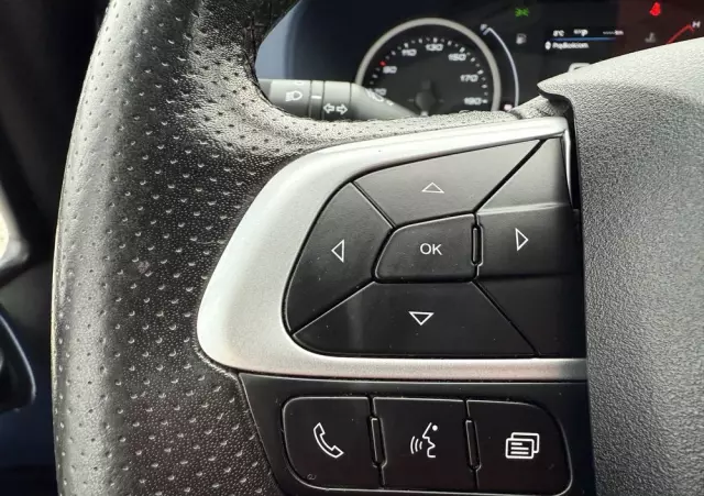 IVECO 2021/Daily 35-140 A8V/MAXI/ Automat Hi-Matic/full LED reflektory/Klima/PDC/tempomat/fotel comfort 