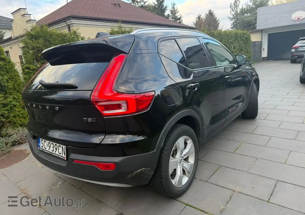 VOLVO XC 40 T5 AWD Geartronic Momentum Pro