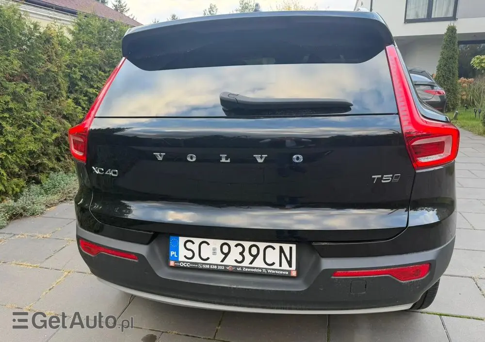 VOLVO XC 40 T5 AWD Geartronic Momentum Pro