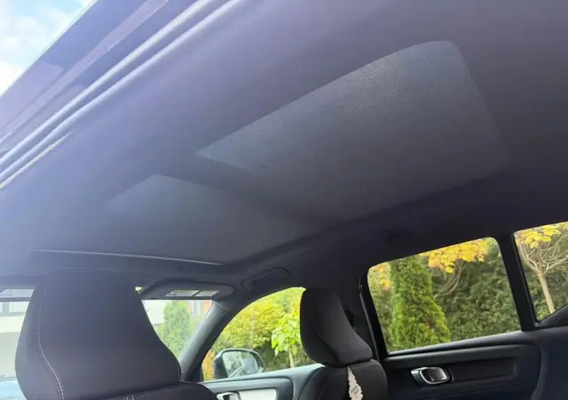 VOLVO XC 40 T5 AWD Geartronic Momentum Pro