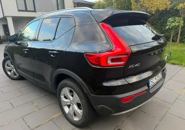 VOLVO XC 40 T5 AWD Geartronic Momentum Pro