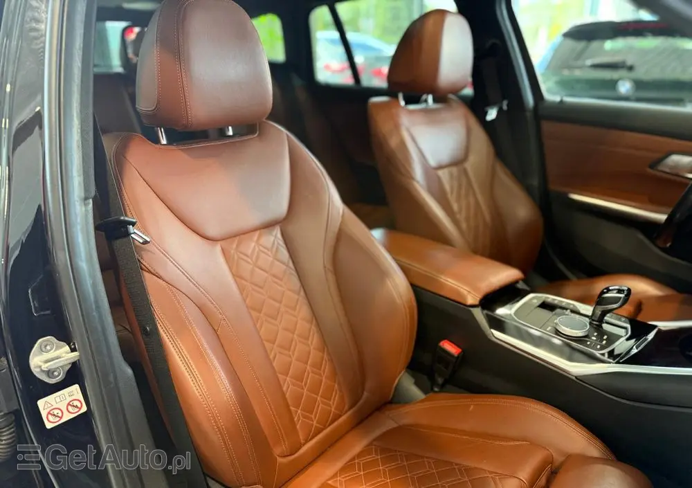 BMW Seria 3 M340i xDrive sport