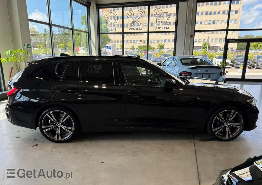BMW Seria 3 M340i xDrive sport