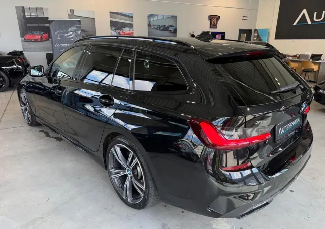 BMW Seria 3 M340i xDrive sport