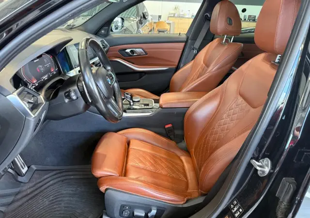 BMW Seria 3 M340i xDrive sport