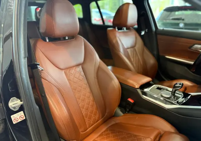 BMW Seria 3 M340i xDrive sport