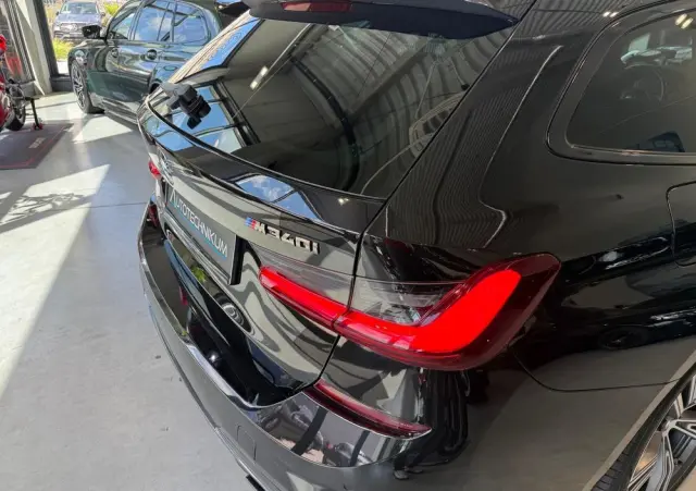 BMW Seria 3 M340i xDrive sport