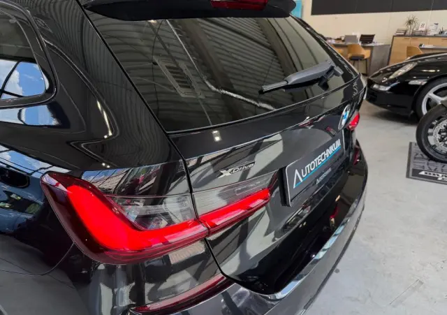 BMW Seria 3 M340i xDrive sport