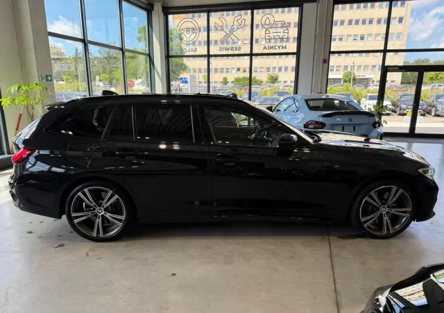 BMW Seria 3 M340i xDrive sport