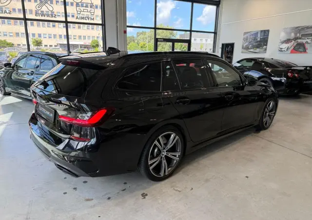 BMW Seria 3 M340i xDrive sport