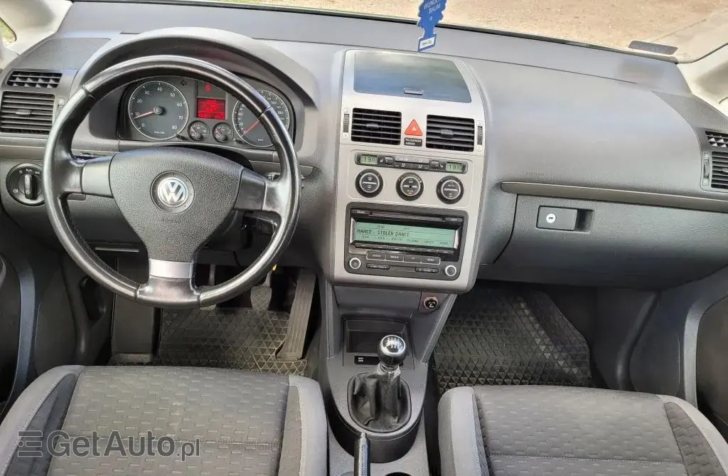 VOLKSWAGEN Touran 