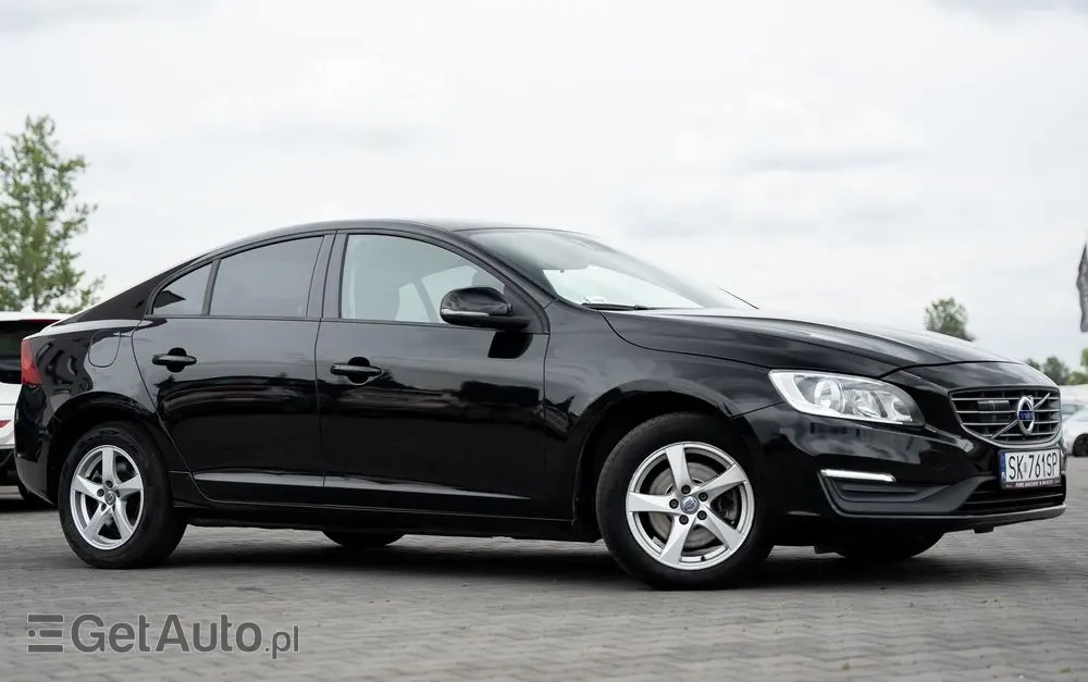 VOLVO S60 D3 Drive-E Momentum