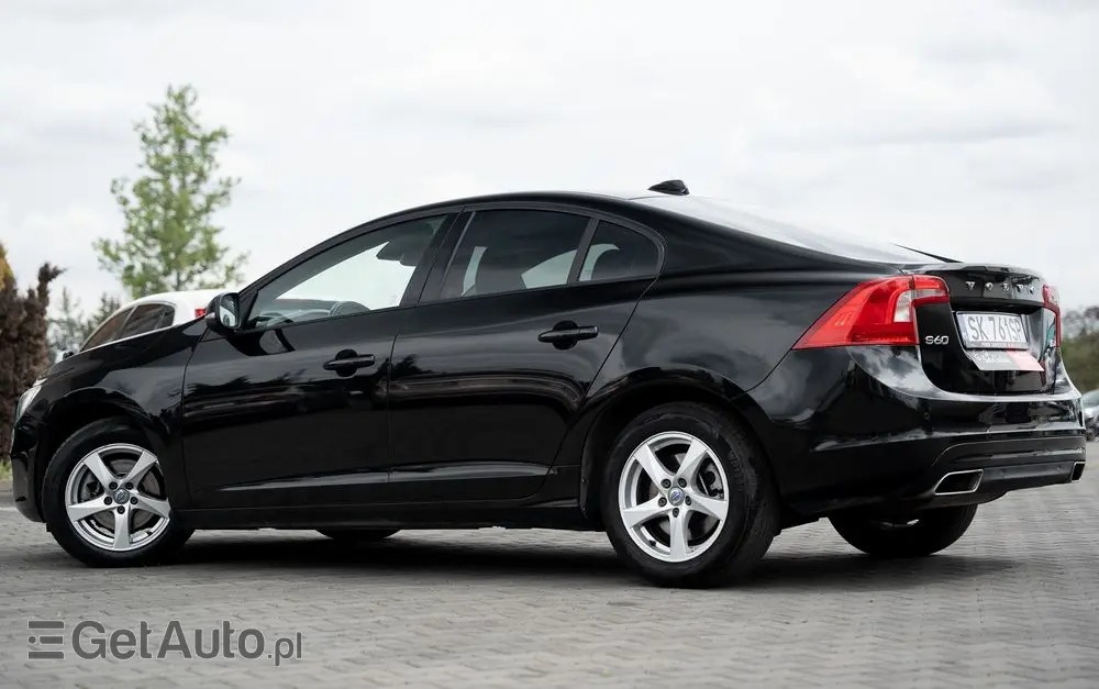 VOLVO S60 D3 Drive-E Momentum