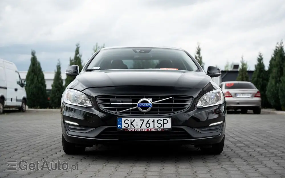 VOLVO S60 D3 Drive-E Momentum