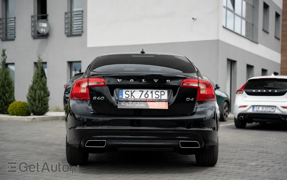 VOLVO S60 D3 Drive-E Momentum