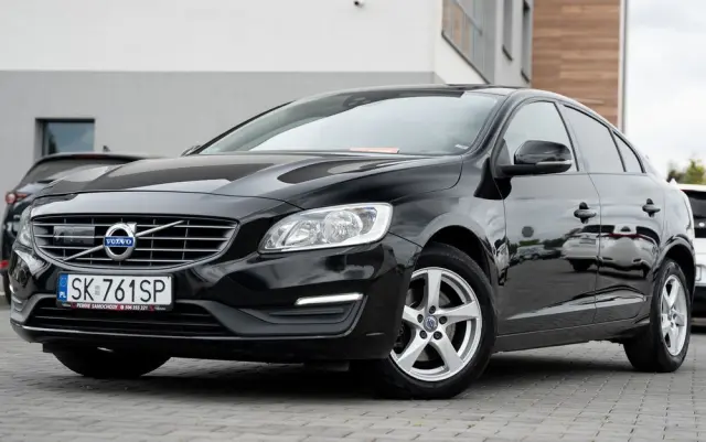 VOLVO S60 D3 Drive-E Momentum