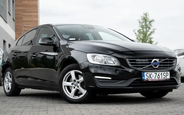 VOLVO S60 D3 Drive-E Momentum