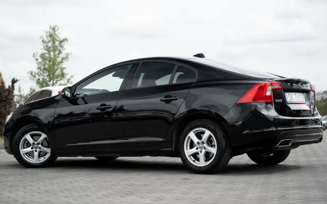 VOLVO S60 D3 Drive-E Momentum