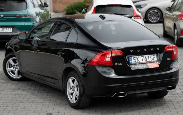VOLVO S60 D3 Drive-E Momentum