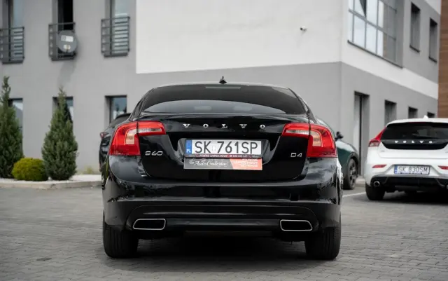 VOLVO S60 D3 Drive-E Momentum