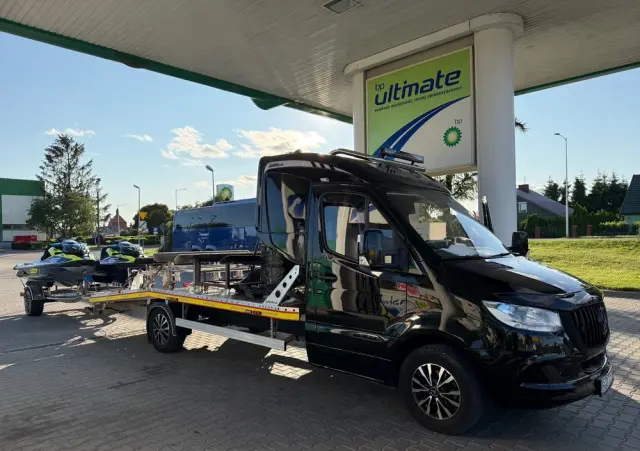 MERCEDES-BENZ SPRINTER 