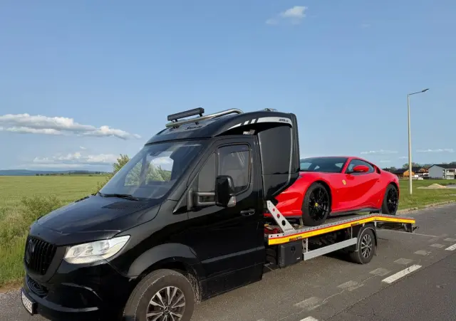 MERCEDES-BENZ SPRINTER 