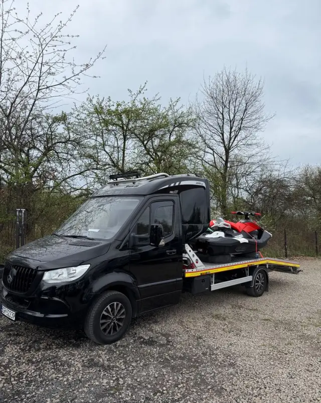 MERCEDES-BENZ SPRINTER 