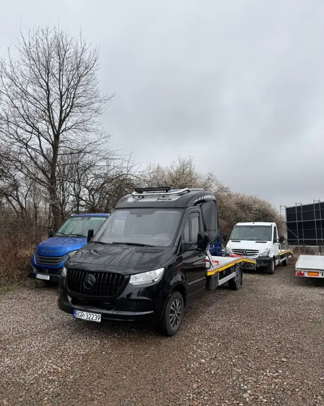 MERCEDES-BENZ SPRINTER 